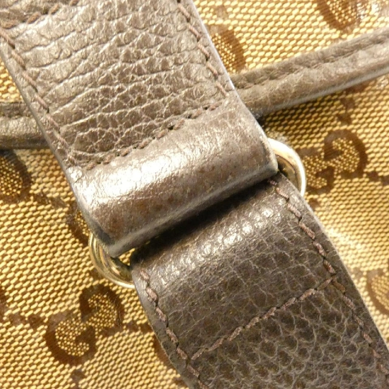 Túi đeo vai Gucci 374423 611562