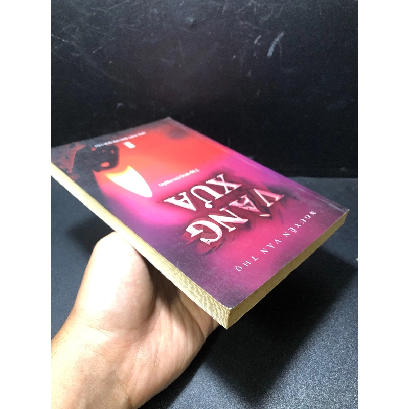 Vàng xưa Nguyễn Văn Thọ năm 2004 mới 80% ố có chữ ký đầu sách HCM1611 912743