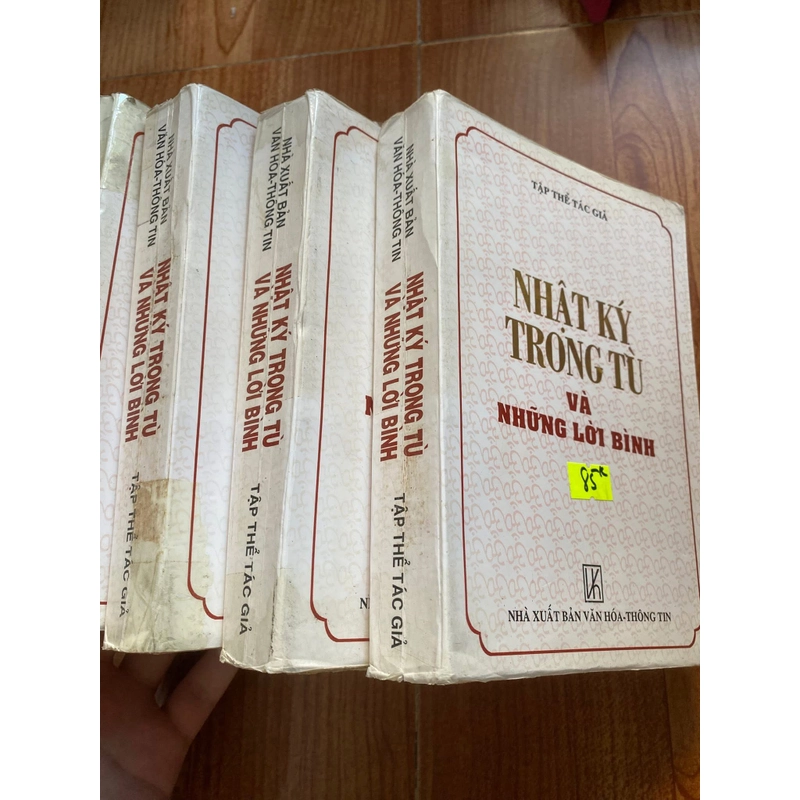 NHẬT KÍ TRONG TÙ  506268