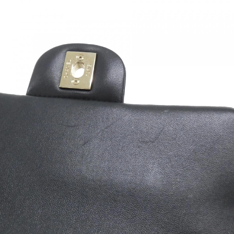 Túi xách chéo Chanel 69900 609168