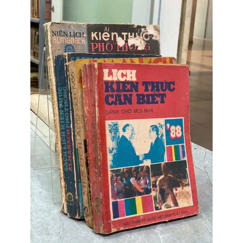 SÁCH LỊCH KIẾN THỨC (1983, 1985, 1986, 1988) - NHIỀU TÁC GIẢ 718601