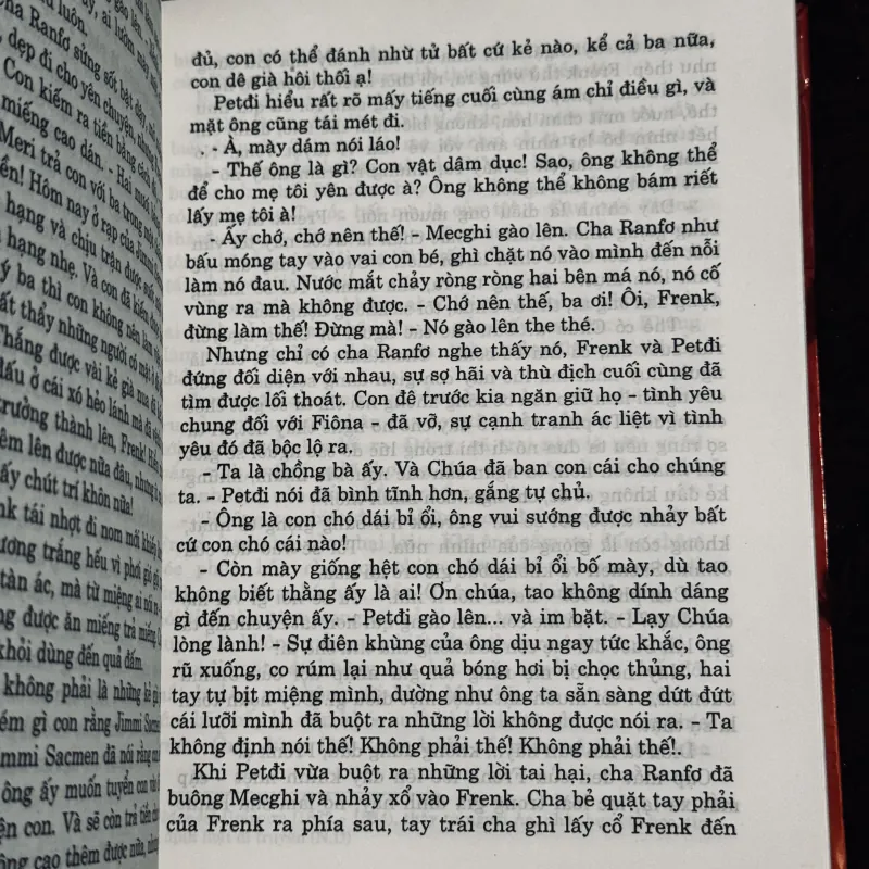 Tiếng chim hót trong bụi mận gai 992156