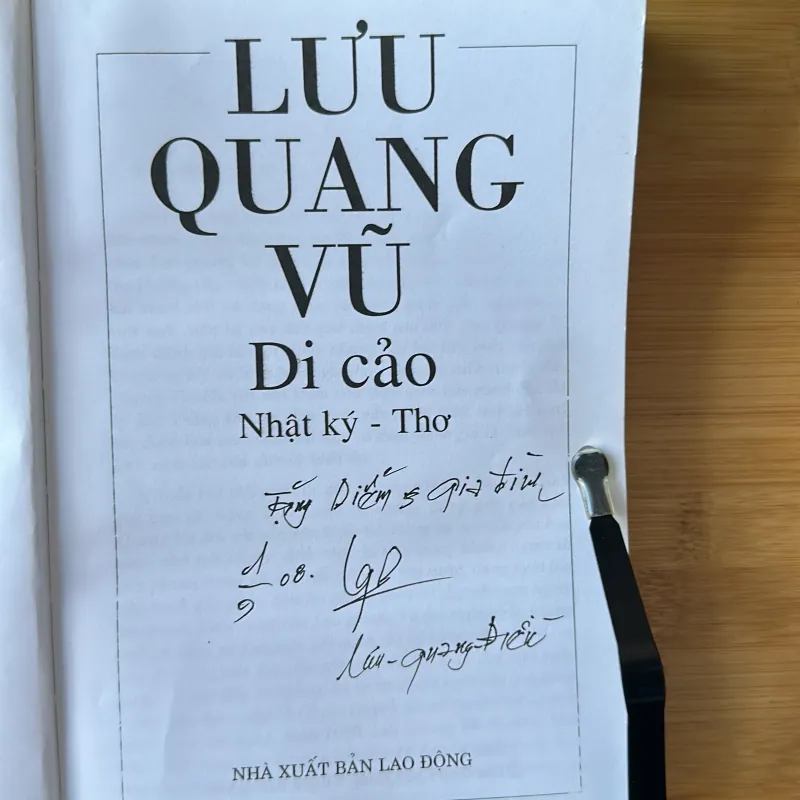 Di cảo lưu Quang Vũ 992740
