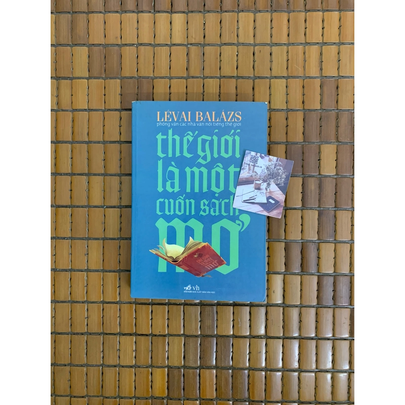 Thế giới là một cuốn sách mở 464196