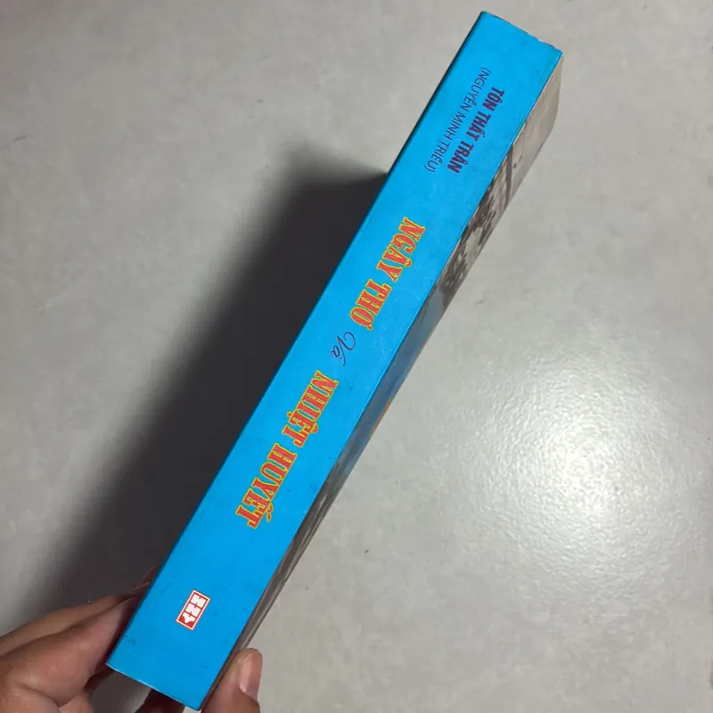 Ngây thơ và nhiệt huyết - Tông Thất Trân 783185