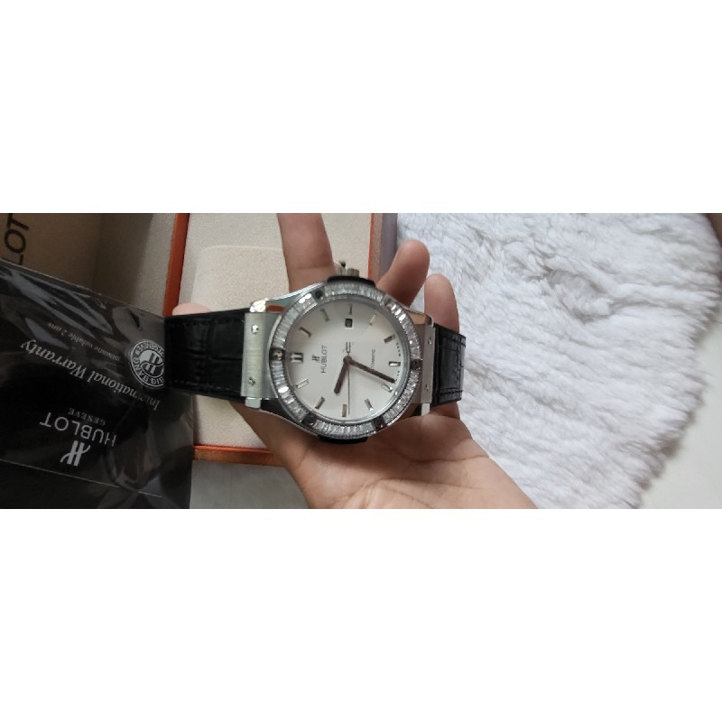 Đồng hồ Hublot 9352