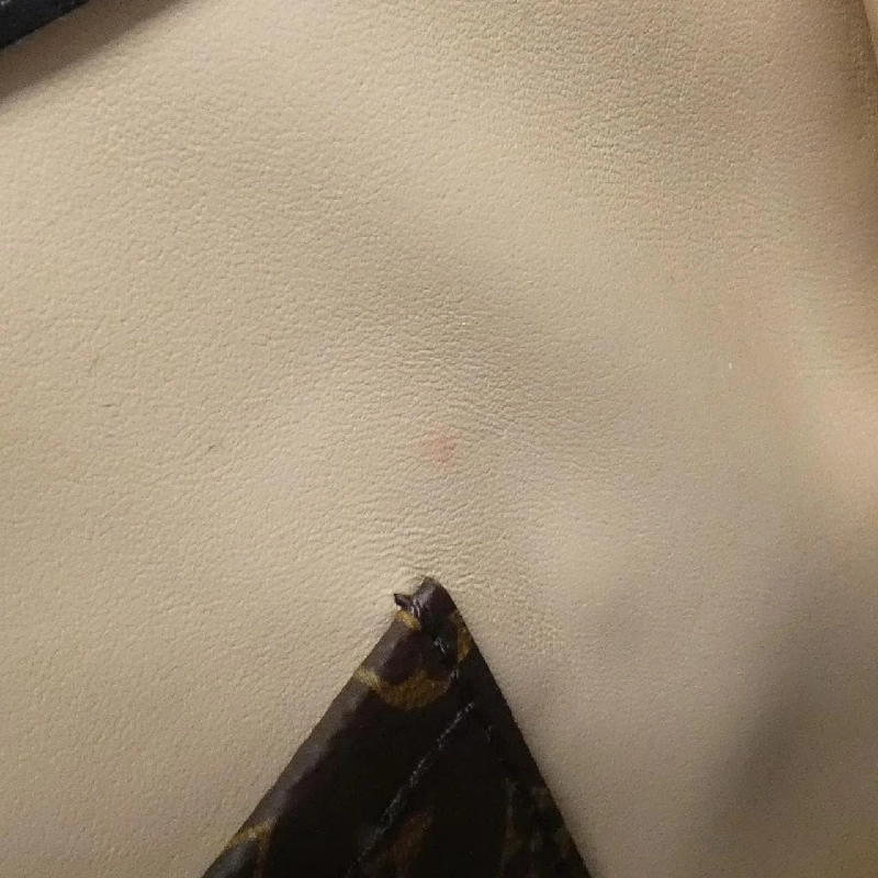 Túi xách đeo vai Louis Vuitton Monogram Reverse Trunk Clutch M43596 - Hàng hiệu Authentic 766815