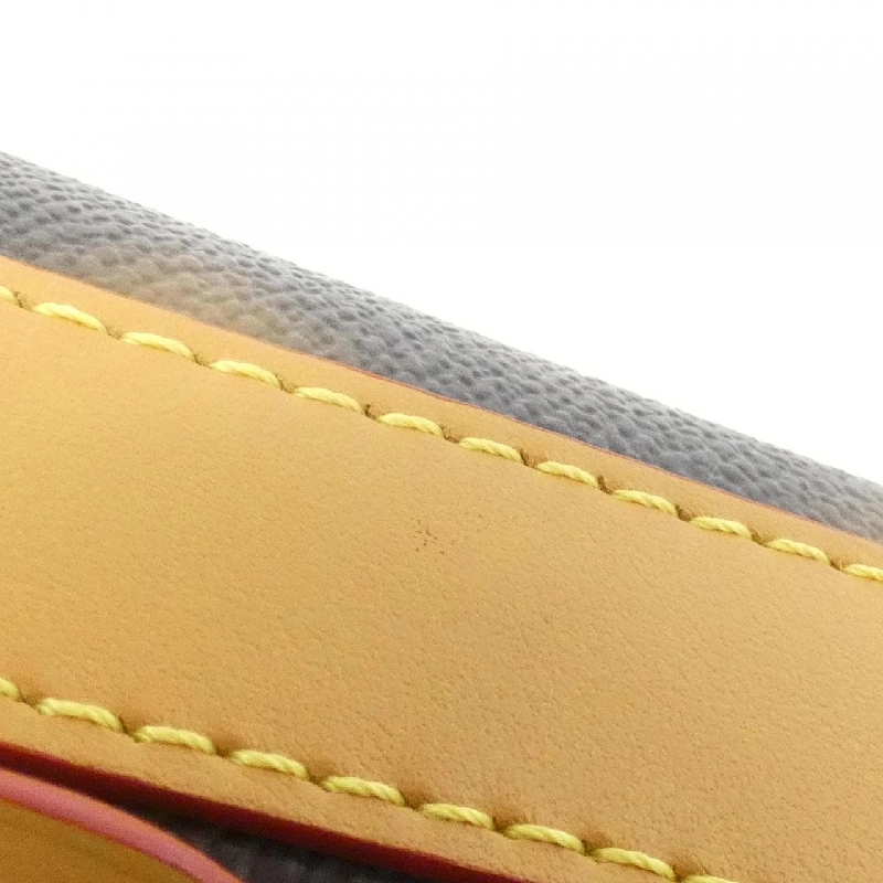 Louis Vuitton Đây Không Phải Là Monogram Hobo Cruiser PM M46241 Túi Đeo Vai 608995