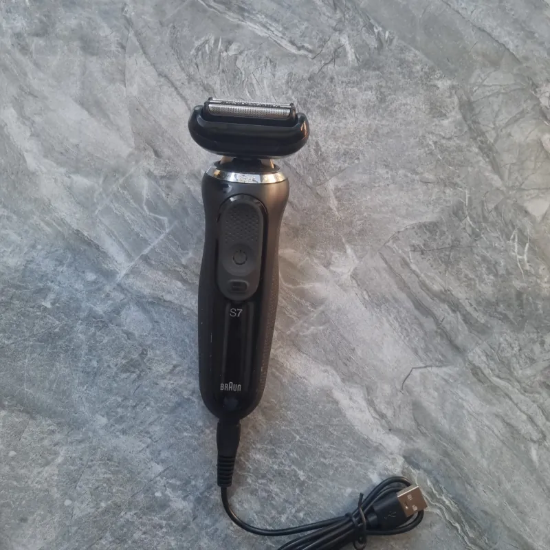 Máy cạo râu Braun sirees S7 791132