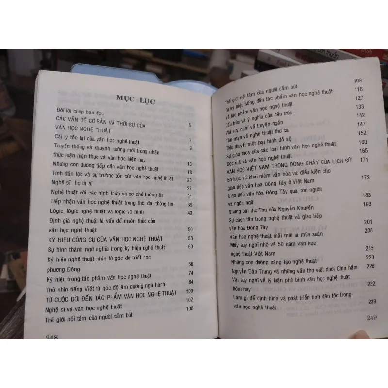 Sách: Nghệ thuật văn chương và chân lý (A1) - Tác giả: Võ Gia Trị 657113