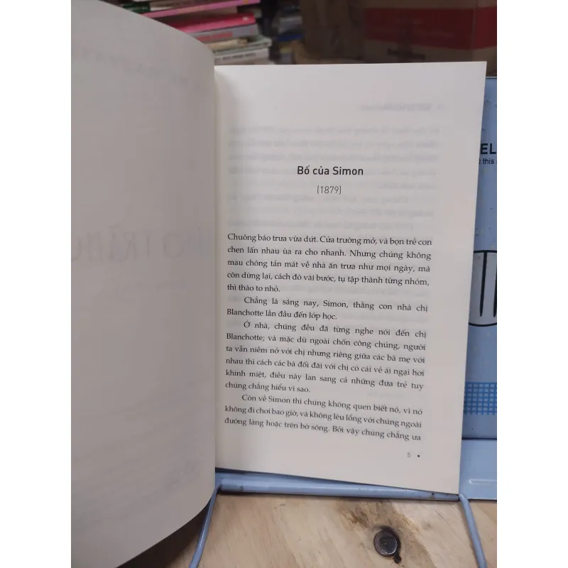 Sách: Sáng trăng - TG: Guy de Maupassant (B1) 973081