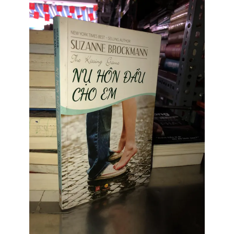 Nụ hồn đầu cho em - Suzanne Brockmann 1023750