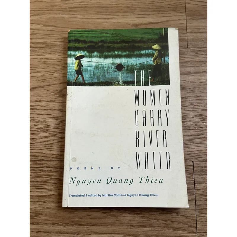 The Women Carry River Water - Nguyen Quang Thieu (Có chữ ký tác giả, song ngữ) 785165