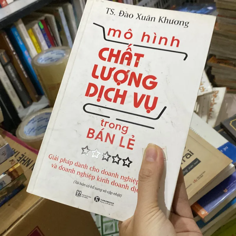 Mô hình chất lượng dịch vụ trong bán lẻ  800697