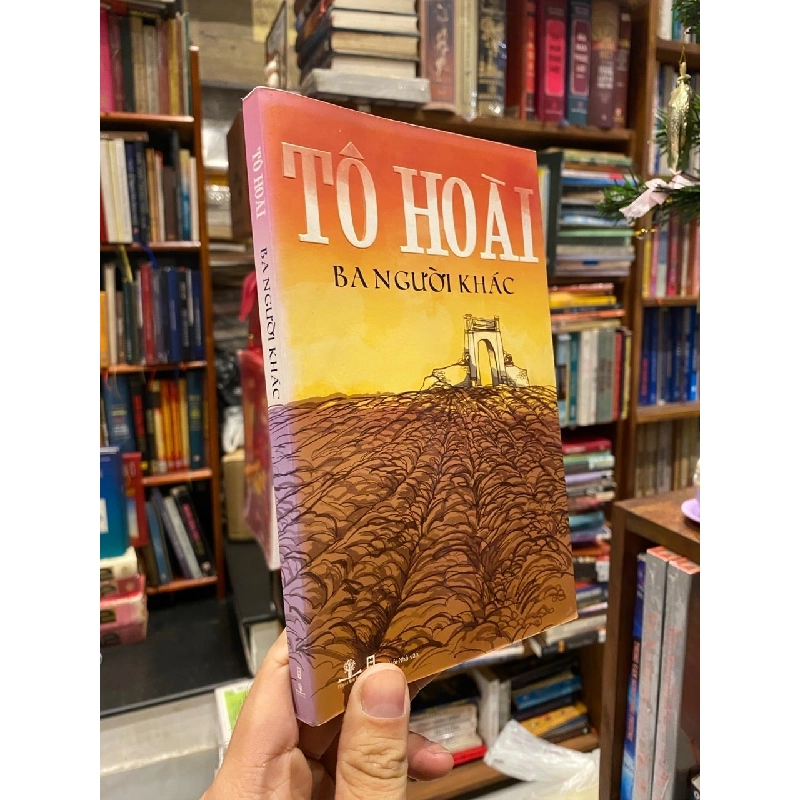 Ba người khác - Tô Hoài 129292