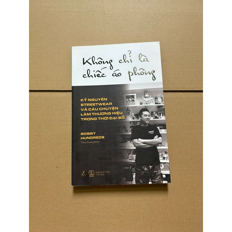 Không chỉ là chiếc áo phông - Bobby Hundreds 748078