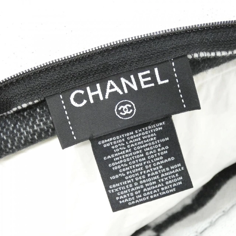 Chanel Cushion - Hàng hiệu Authentic 773234