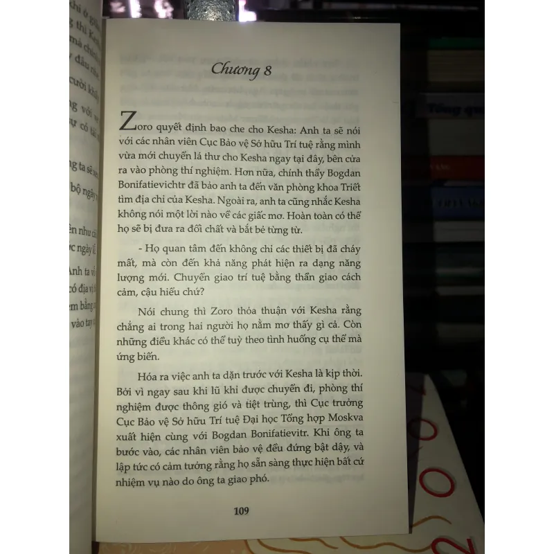 Cứu tinh vũ trụ - Victor Slipentruc 932770