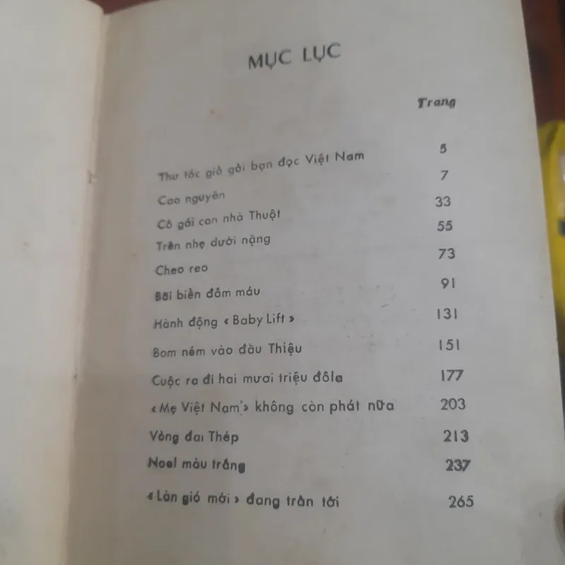 Harry Thurk - SÀI GÒN, những ngày cuối cùng của Mỹ ở Đông Dương 565216