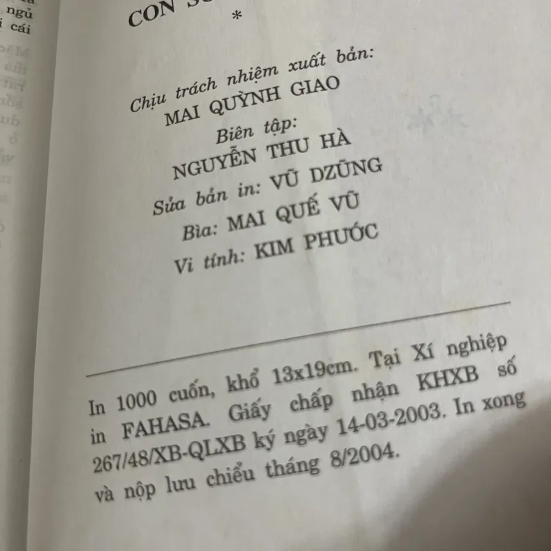 Con sư tử vàng Pamela Haines 960233