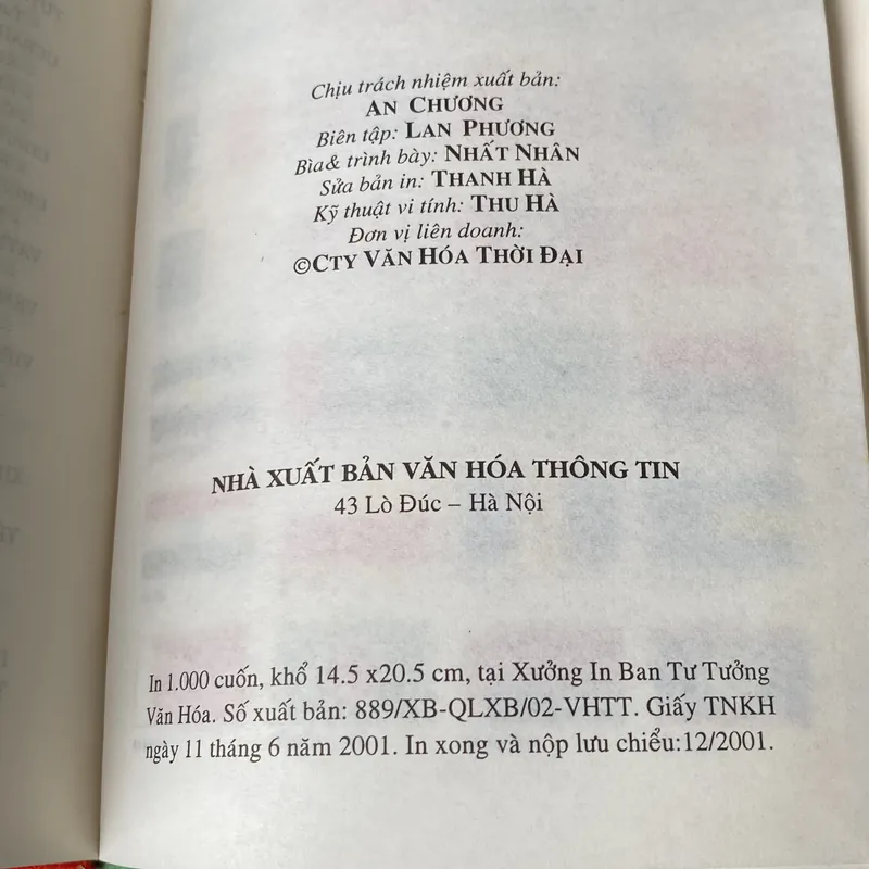 NHỮNG THÀNH PHỐ NỔI TIẾNG THẾ GIỚI,bìa cứng (xb 2001) 697954