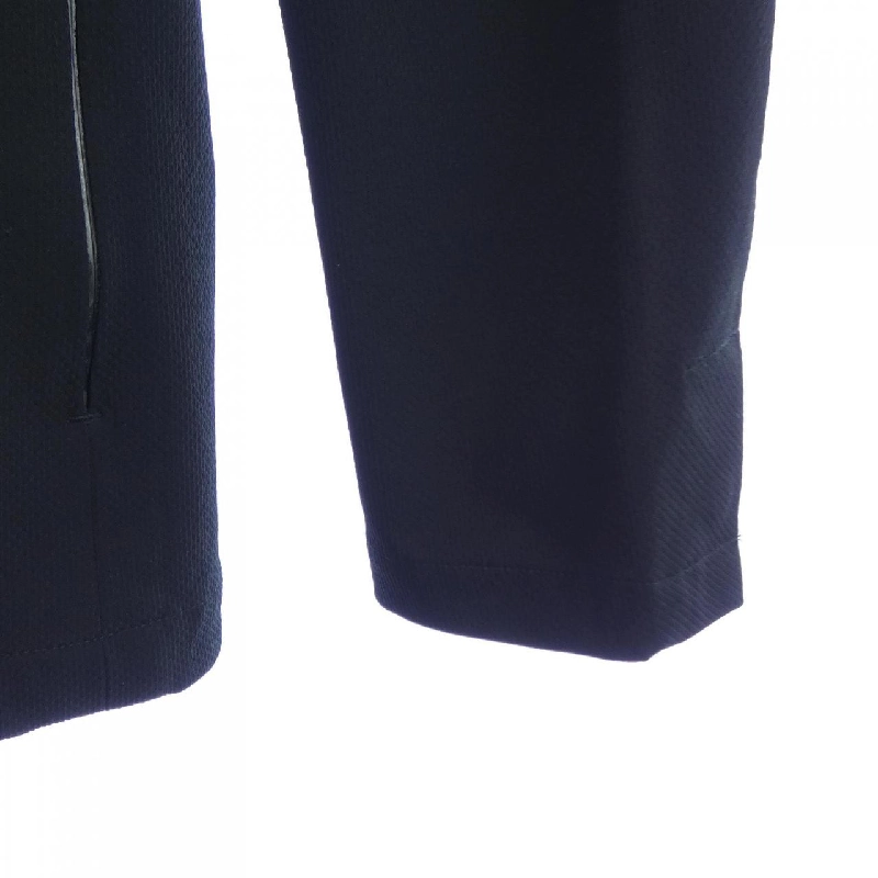 UNTRACK Jacket - Hàng hiệu Authentic 892847