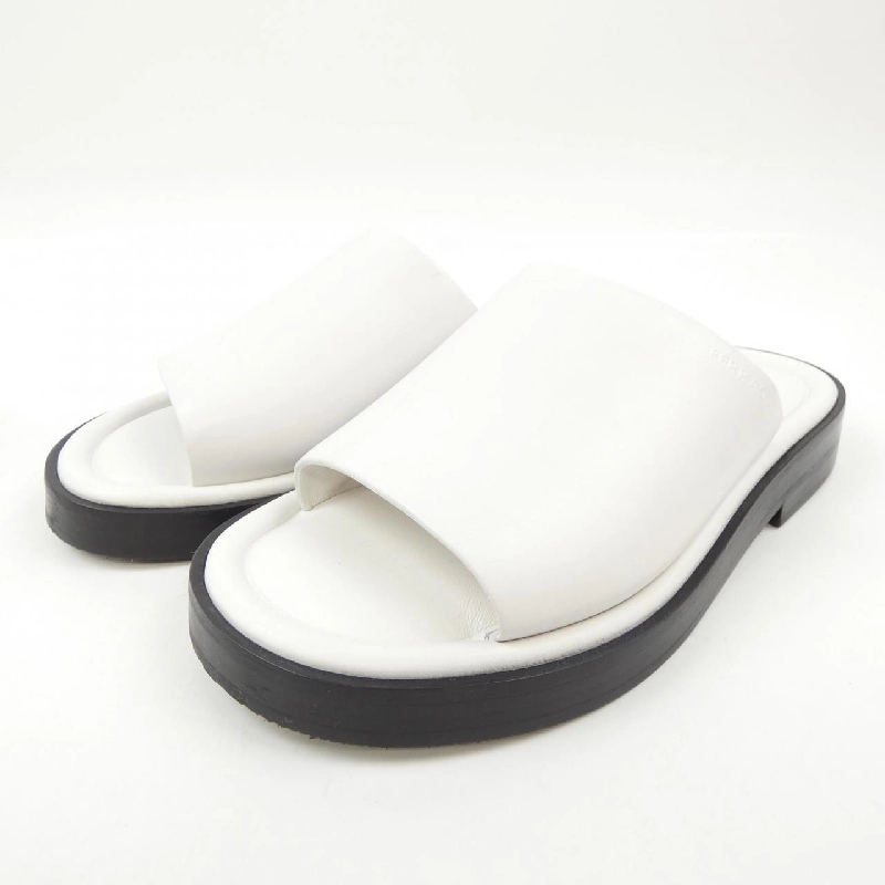 Giày sandal FERRAGAMO - Hàng hiệu Authentic 830309