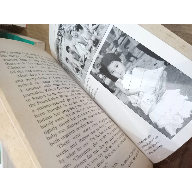 Mama Tina - Christina Noble with Gretta Curran Browne 703786