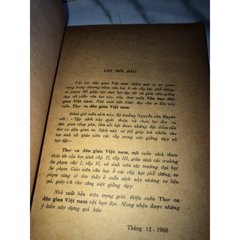 Thơ ca dân gian Việt Nam  990634