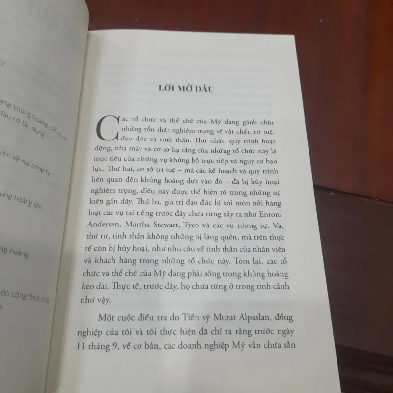 Ian I. Mitroff - HÙNG MẠNH HƠN SAU KHỦNG HOẢNG 1030774