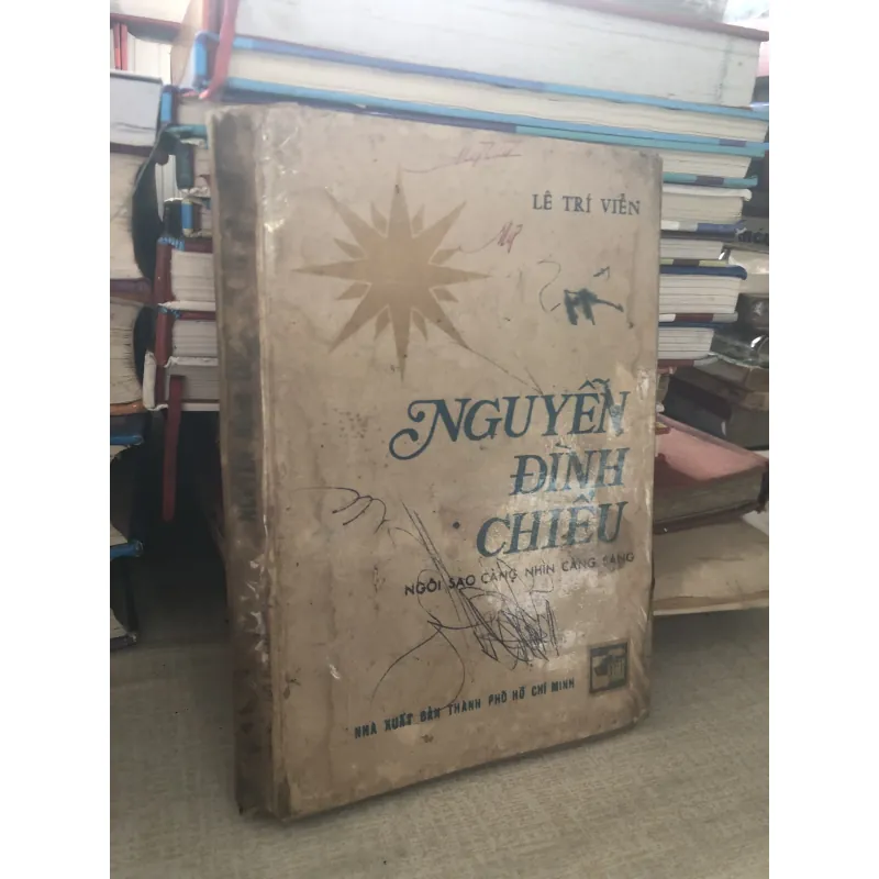 Nguyễn Đình Chiểu- Ngôi sao càng nhìn càng sáng  1001051