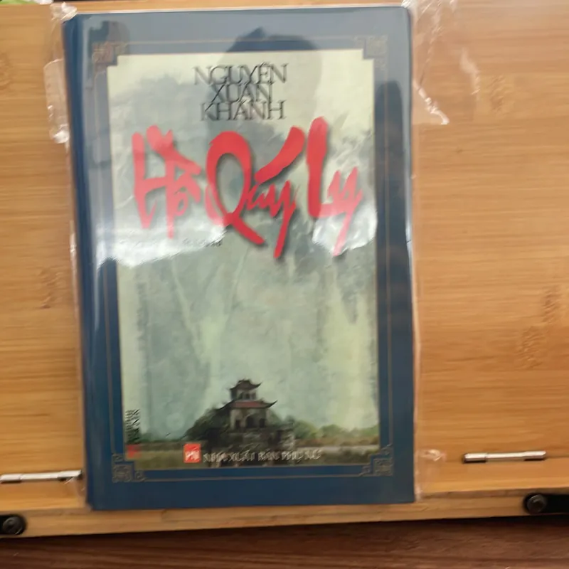 Hồ Quý Ly Nguyễn Xuân Khánh 698504