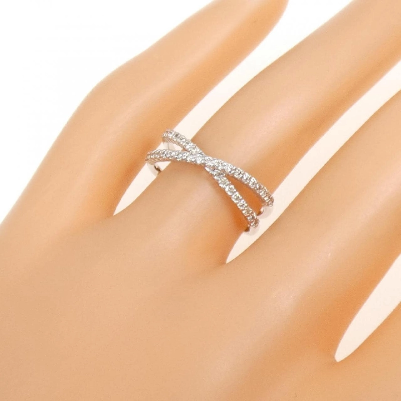 Nhẫn kim cương K18WG 0.27CT 668996