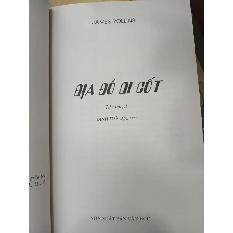 ĐỊA ĐỒ DI CỐT - JAMES ROLLINS 701870