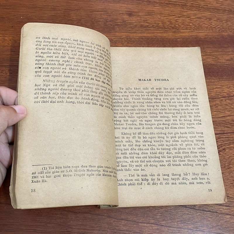 II Văn Học Nước Ngoài: Truyện Ngắn Của Macxim Gorki - 1978 503162