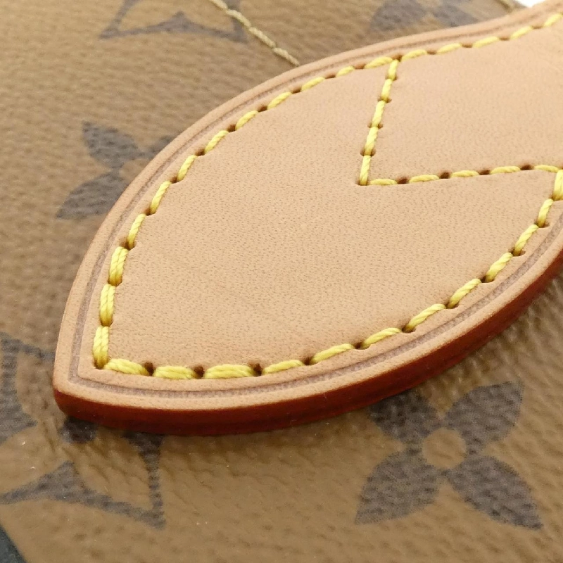 Túi xách Louis Vuitton Monogram Video Tape Carry It M45198 619312