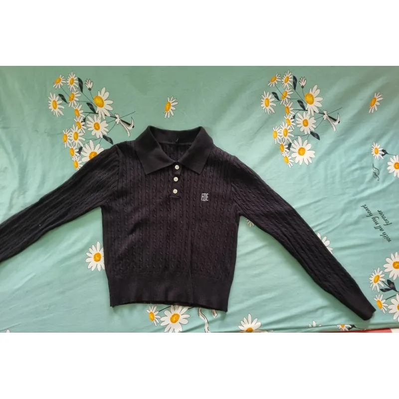 Áo len , cổ bẻ , size 45 kg - 50 kg , màu đen 992503