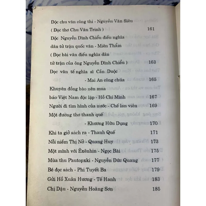 Thơ Và Danh Ngôn Về Sách 739058