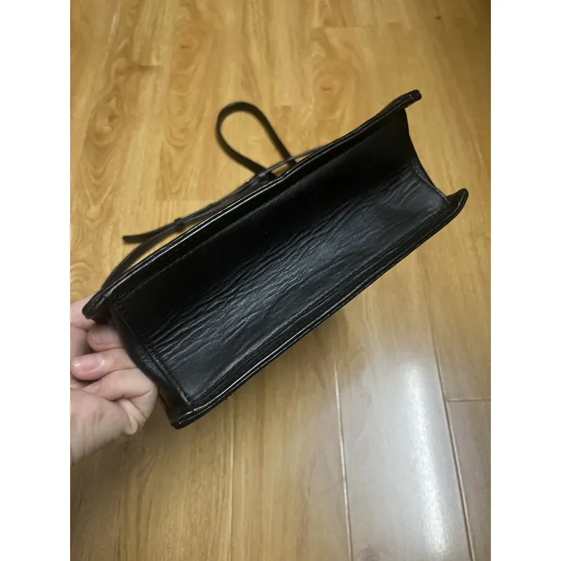 Túi nam phom hộp 22x26x7 da thật 2hand 996735