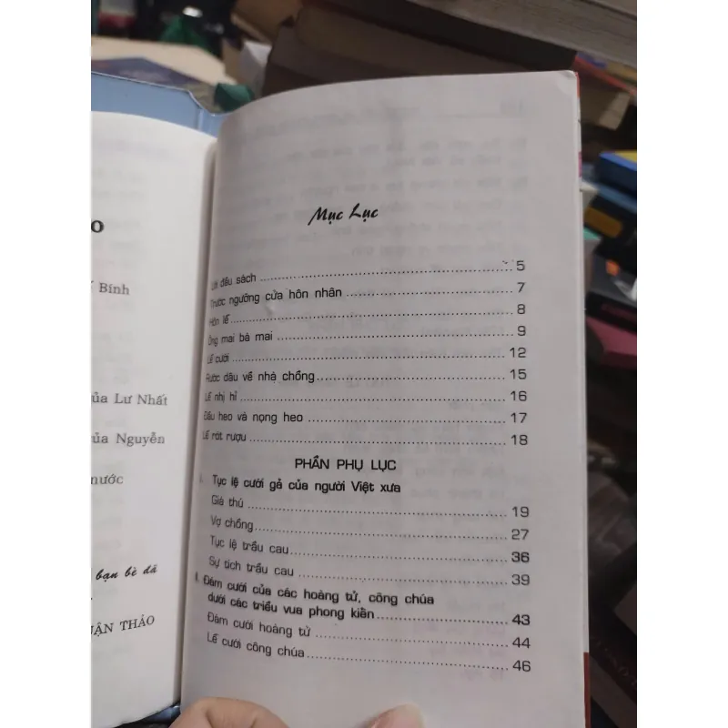 Sách: Tục lệ cưới gả, tang mà của người Việt xưa - Tác giả: Phan Thuận Thảo (A3) 601518