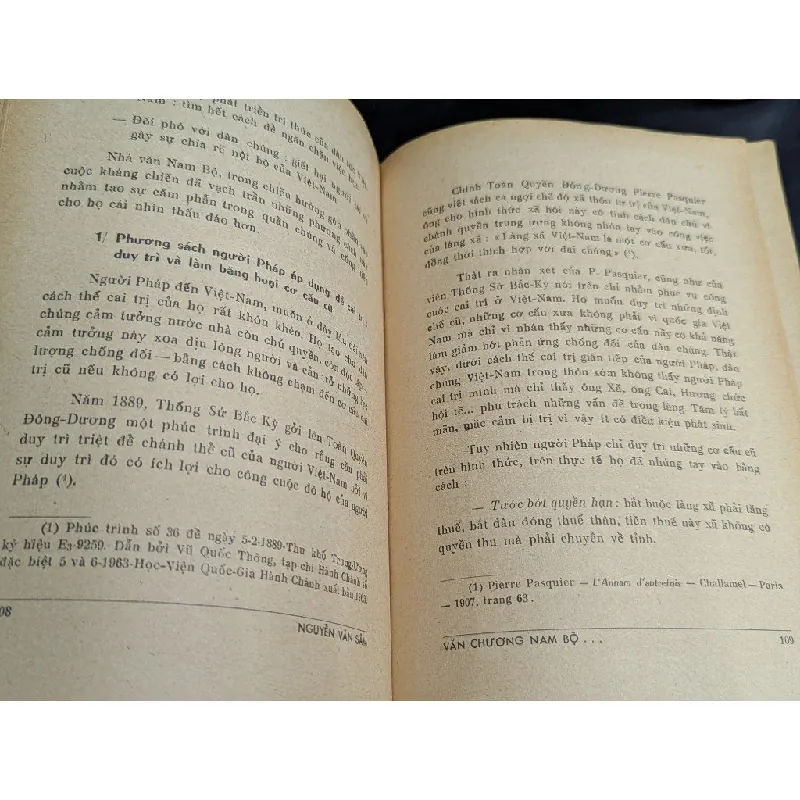 Văn chương nam bộ và cuộc kháng pháp 1945-1950 - Nguyễn Văn Sâm 697552