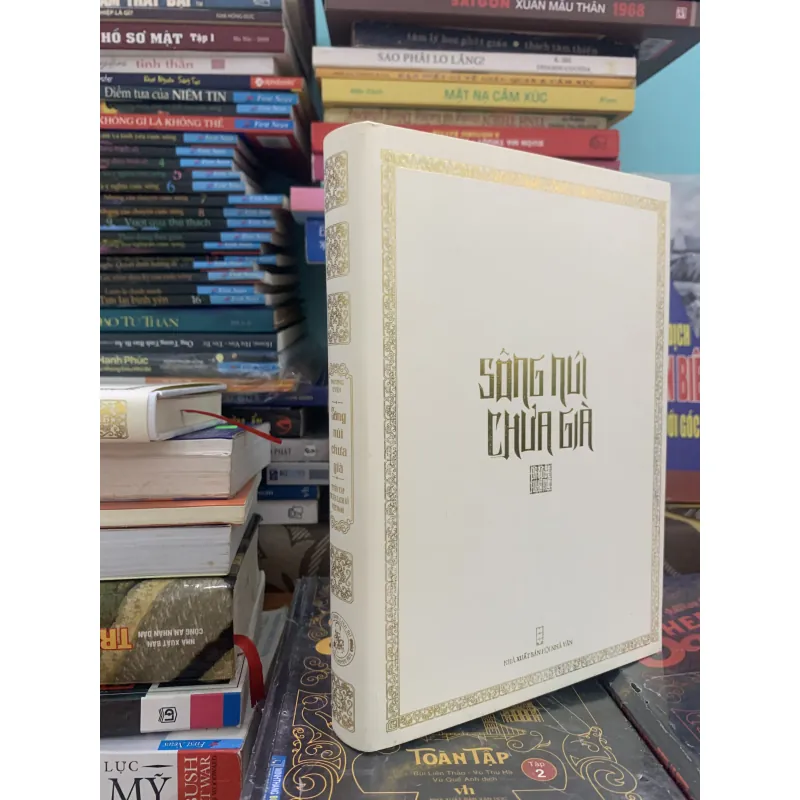 Sông núi chưa già ( ấn bản giới hạn) 744782