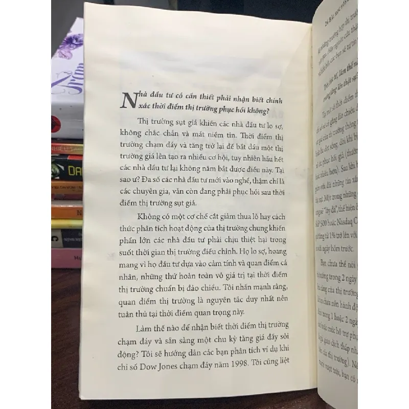 24 bài học sống còn từ thị trường chứng khoán – William J. O’Neil 559690
