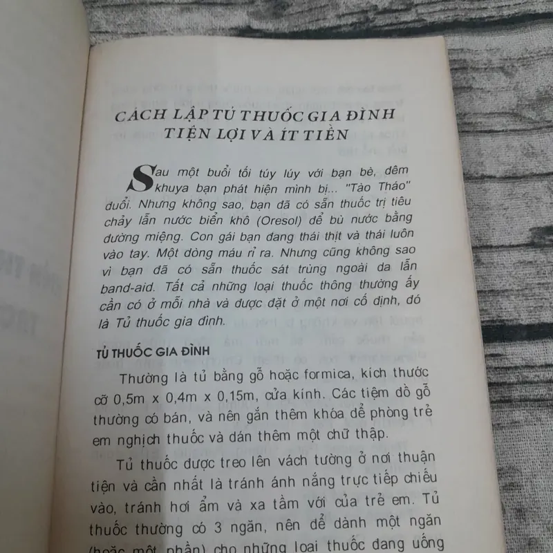 Thuốc và Đời sống. Kiến thức dùng thuốc trong Gia đình. Dược sỹ Trương Tất Thọ... 728431
