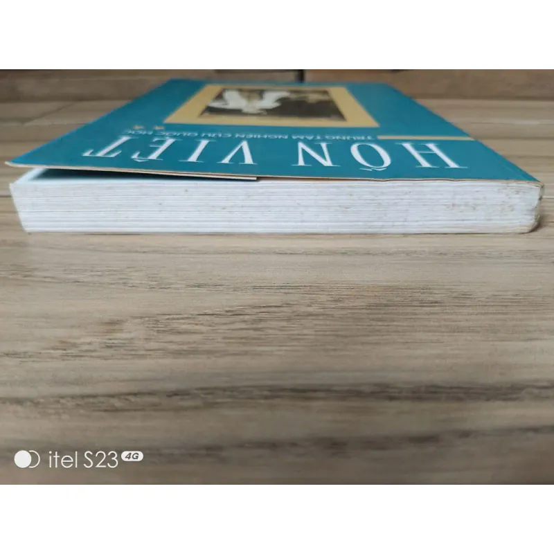 Hồn Việt Tập 2 - (NXB Văn Học 2004) 746333