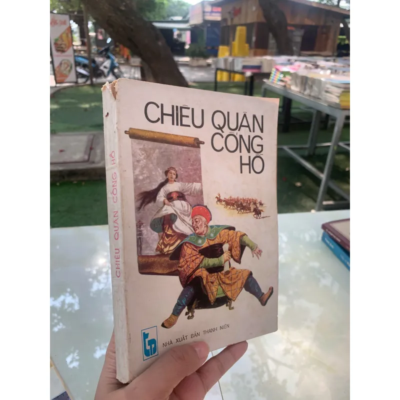 CHIÊU QUÂN CỐNG HỒ - NGUYỄN ĐỖ MỤC dịch 1022275