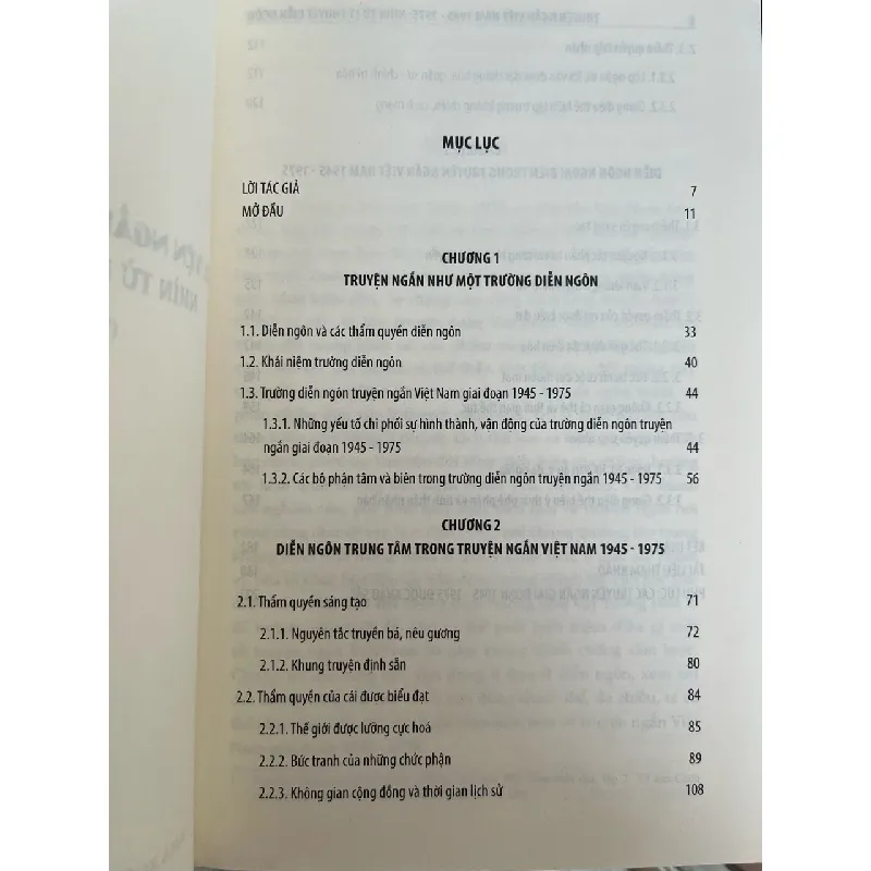 Truyện ngắn Việt Nam 1945-1975: nhìn từ lí thuyết diễn ngôn - TS. Hoàng Thị Thu Giang 698898