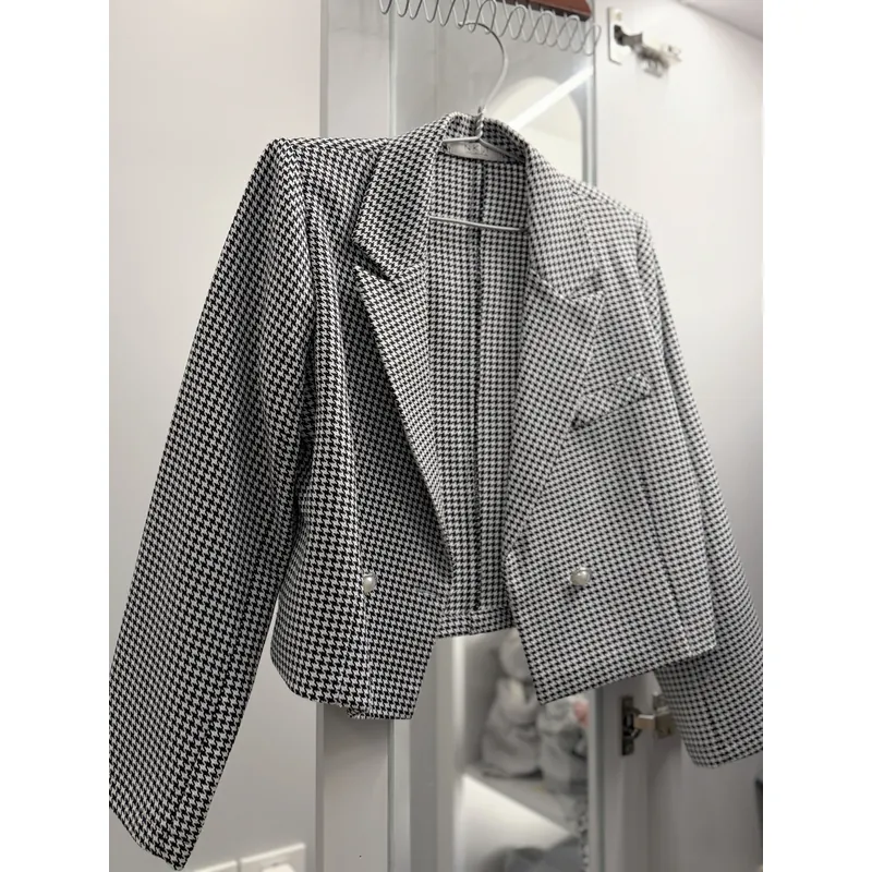 Vest thiết kế 731511