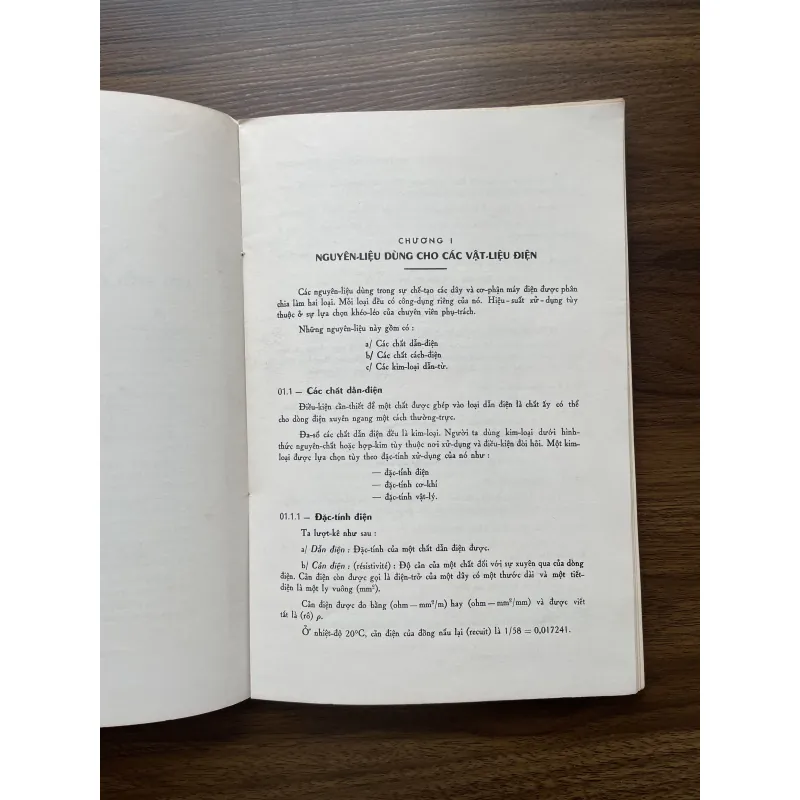 Điện thực hành sơ cấp - Trang bị trong nhà 1020518