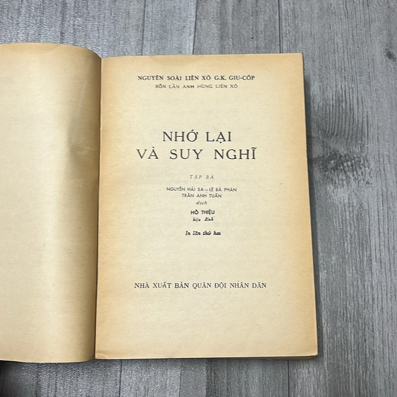 Nhớ lại và suy nghĩ-3 tập. 2b2 527635